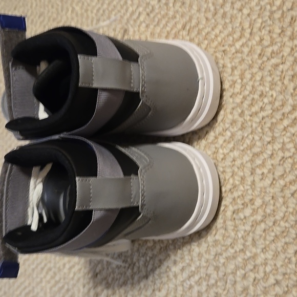 Converse Gray and Blue High-Top Sneakers - Picture 3 of 6